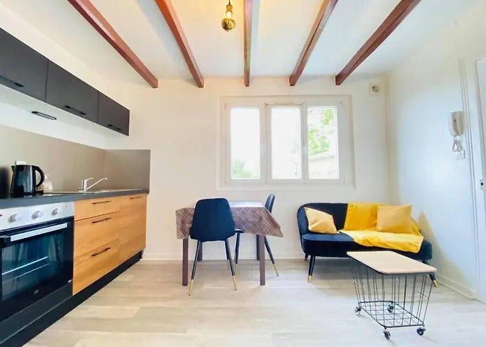 Cosy Avec Jardin Chaleureux